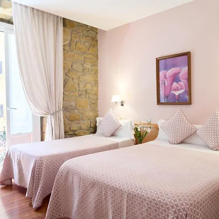 Гостьовий будинок Nuevas Artes Сан-Себастьян