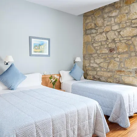 Nuevas Artes Гостьовий будинок 2*