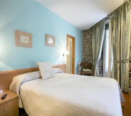 Nuevas Artes Гостьовий будинок Сан-Себастьян